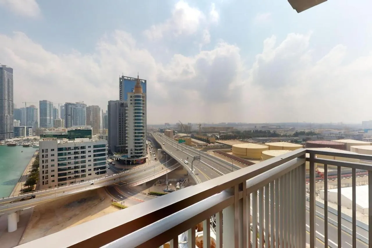5242 Tower 2 - Chic Two Bedroom 두바이 아랍에미리트